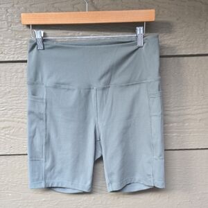 Danskin Active Pocket bike Shorts Green Gray Medium M 7" high waist